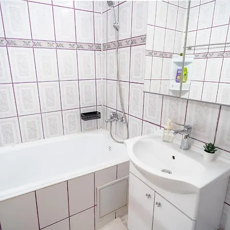 Serene 1br With Workspace