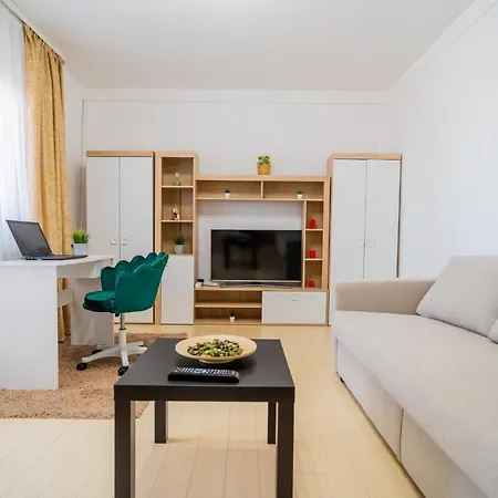 Apartment Serene 1br With Workspace