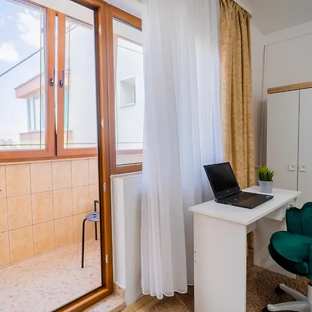 Appartement Serene 1br With Workspace Boekarest